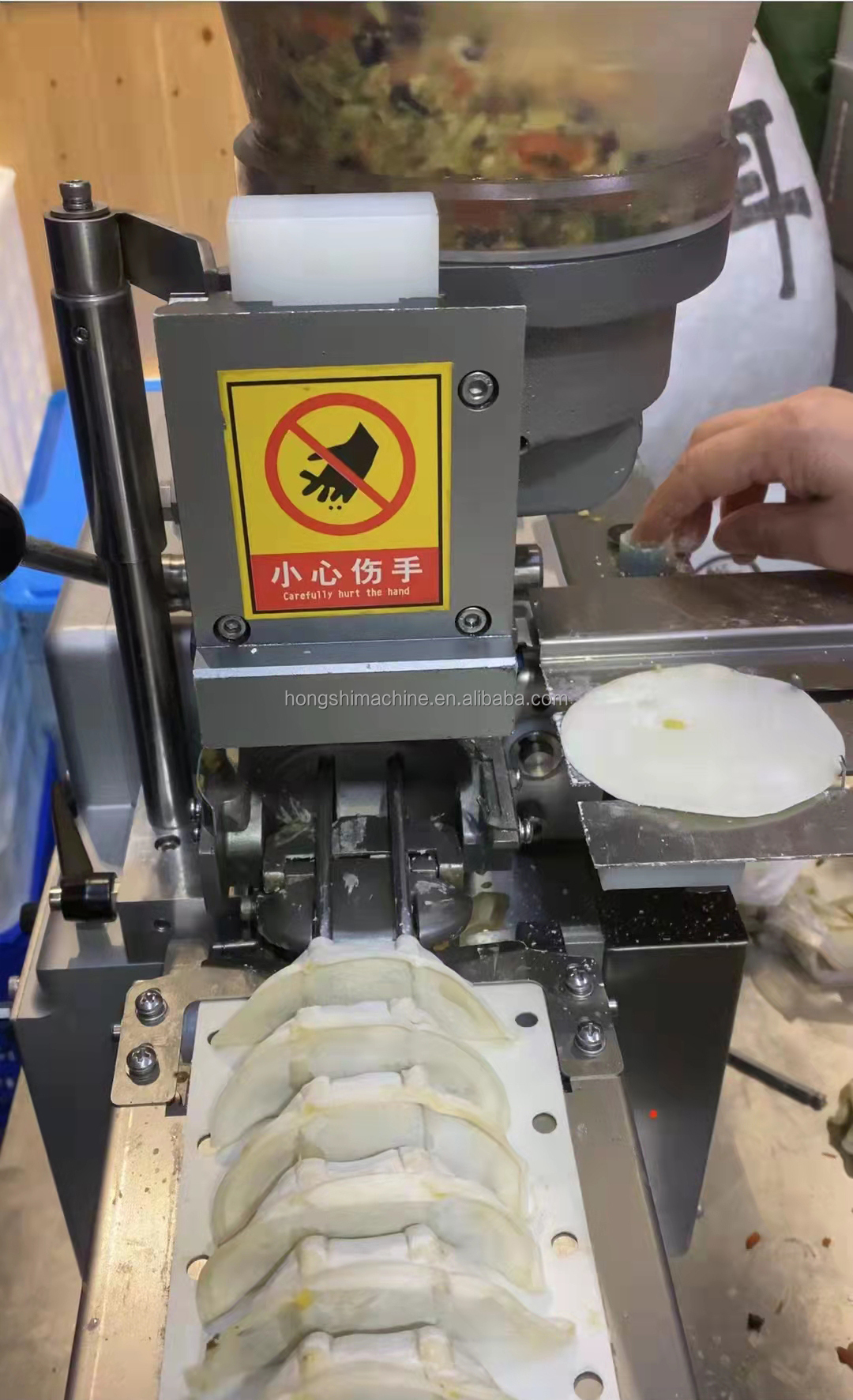 Factory Price Semi Automatic Japanese technical dumpling gyoza making machine
