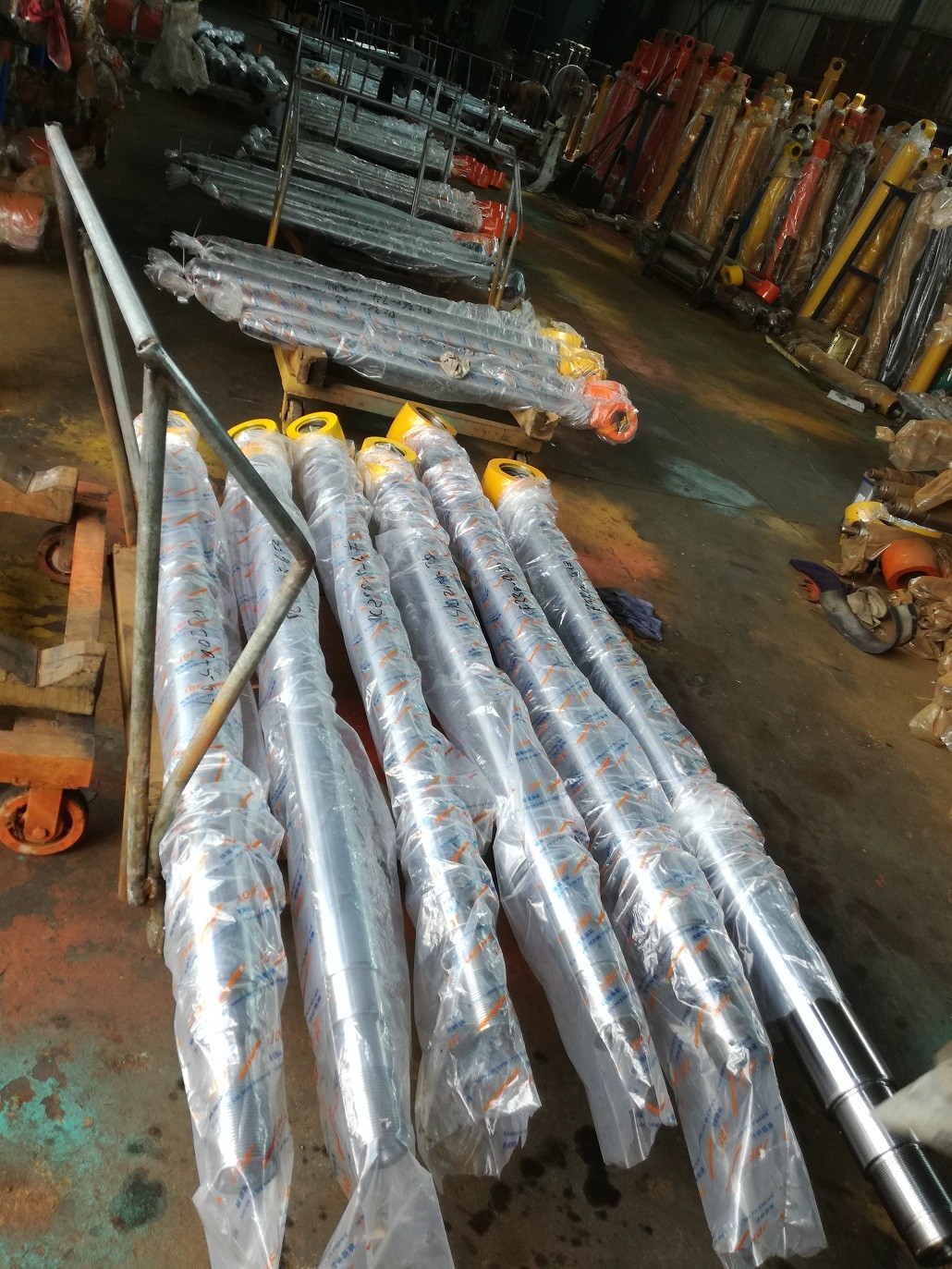 Construction equipment parts, Hyundai R330-9 ARM hydraulic cylinder ROD