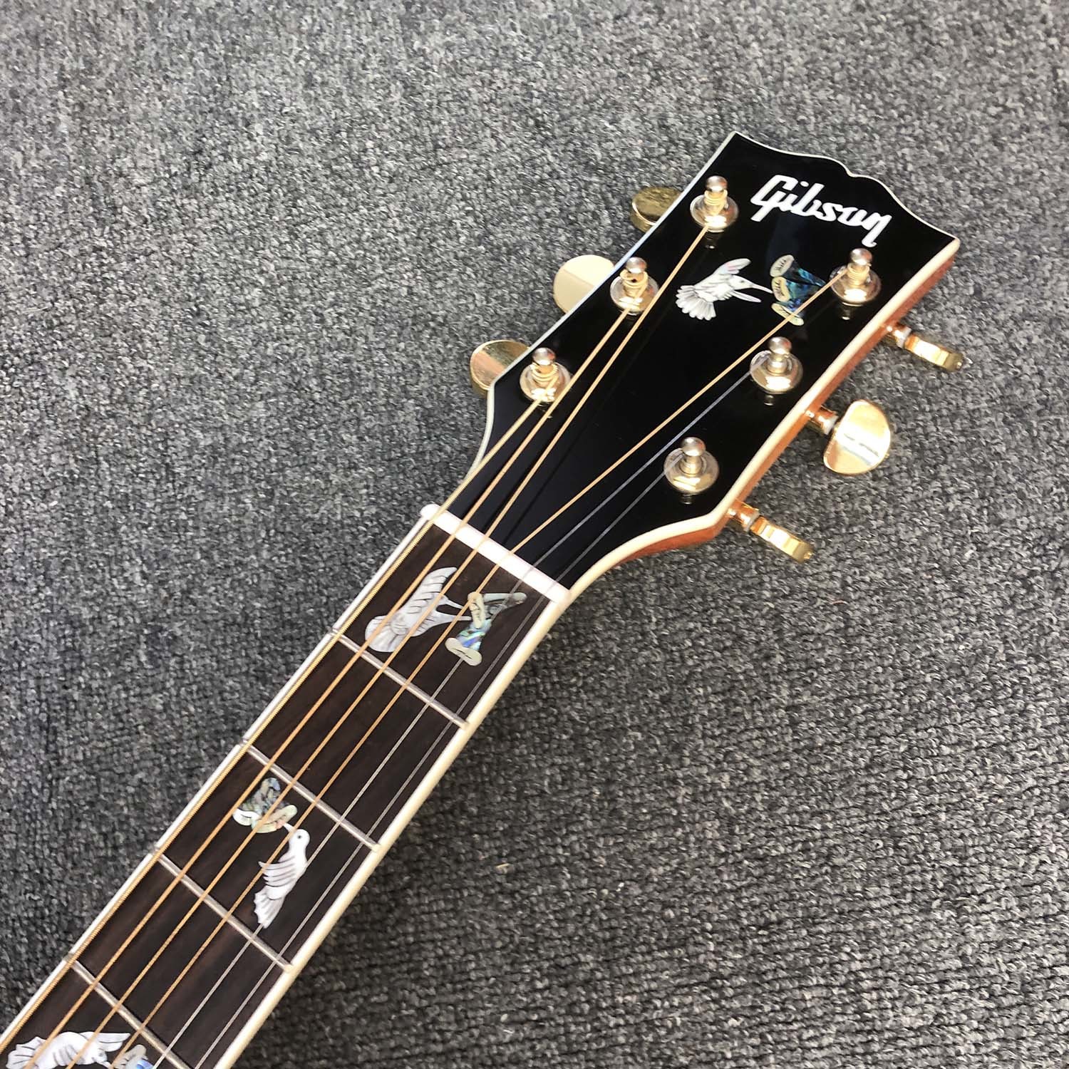 Custom HUMMINGBIRD DOVE Acoustic Guitar in Natural