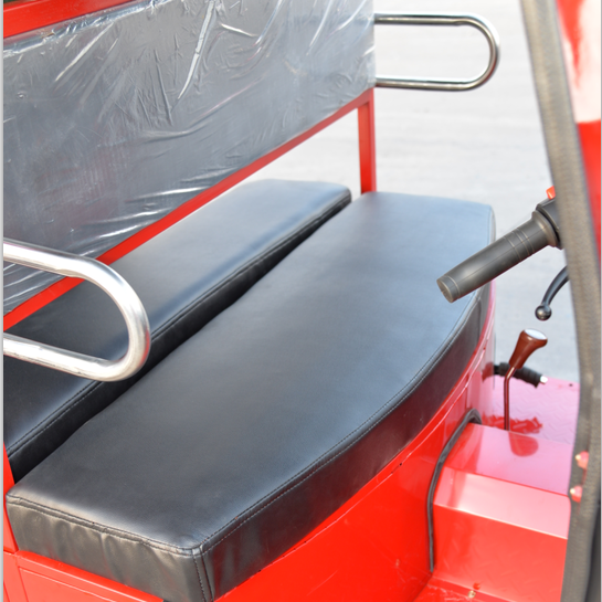 Tuk Tuk Taxi Bajaji Gasoline 80km/H Cabin Tricycle