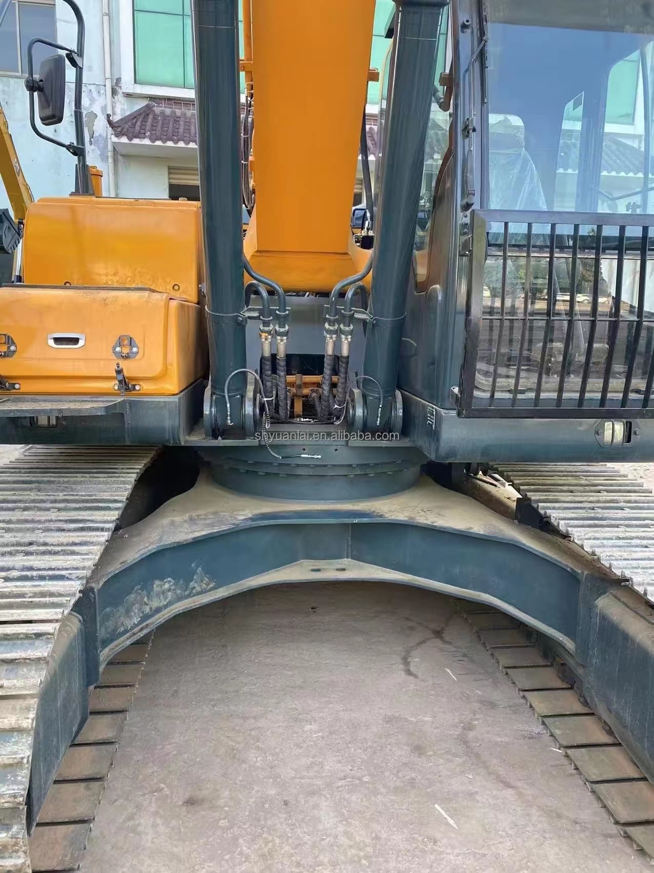 Used Hyundai 220-9 Excavator 22 Ton Original Color Korean Second-Hand Excavator