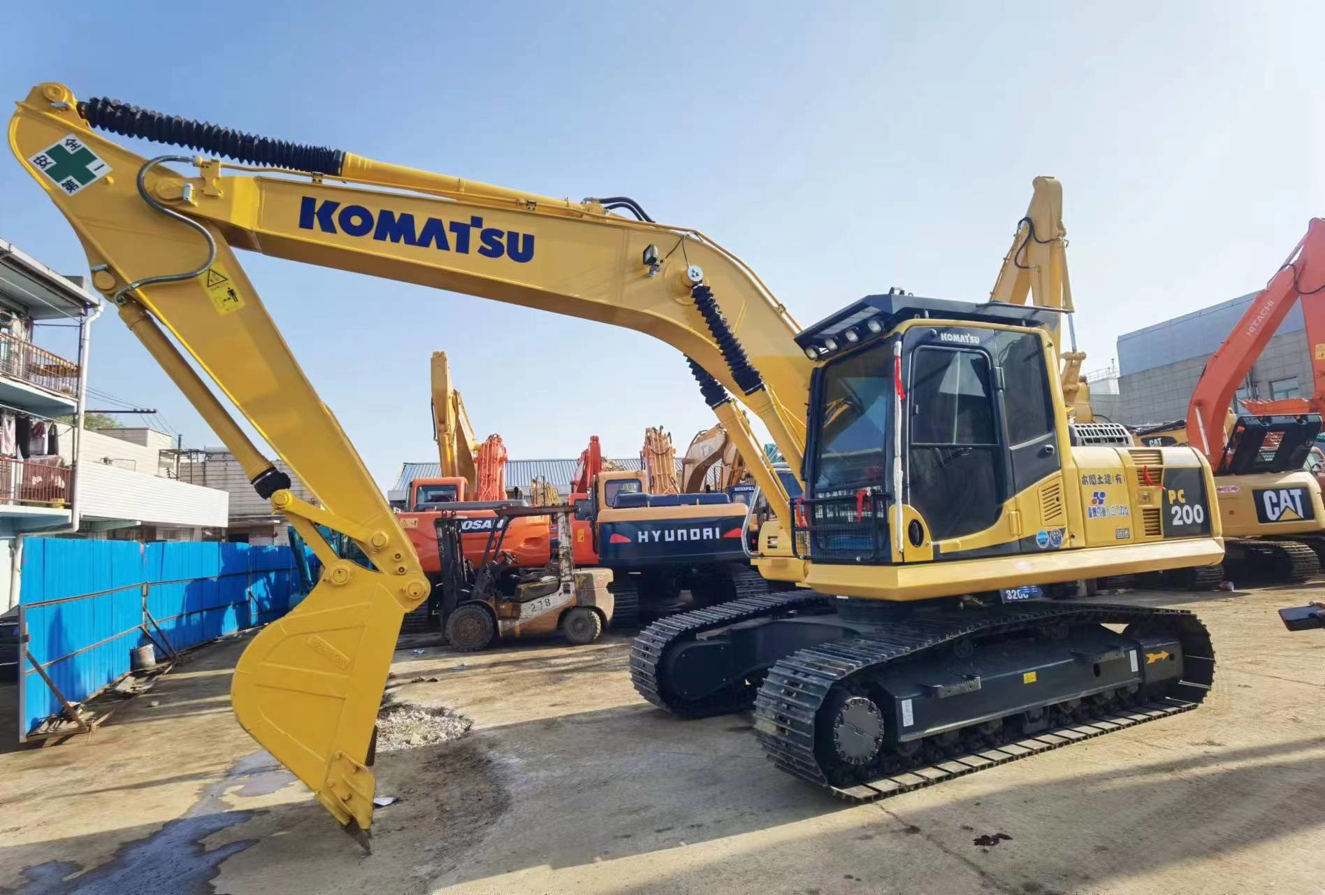 1100H-2000H Used Komatsu Excavator From Japan In Original Color