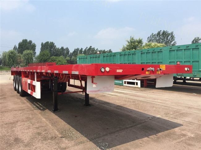 3 Axle 20ft 40ft Flatbed Container Trailer High Tensile Carbon Steel Material