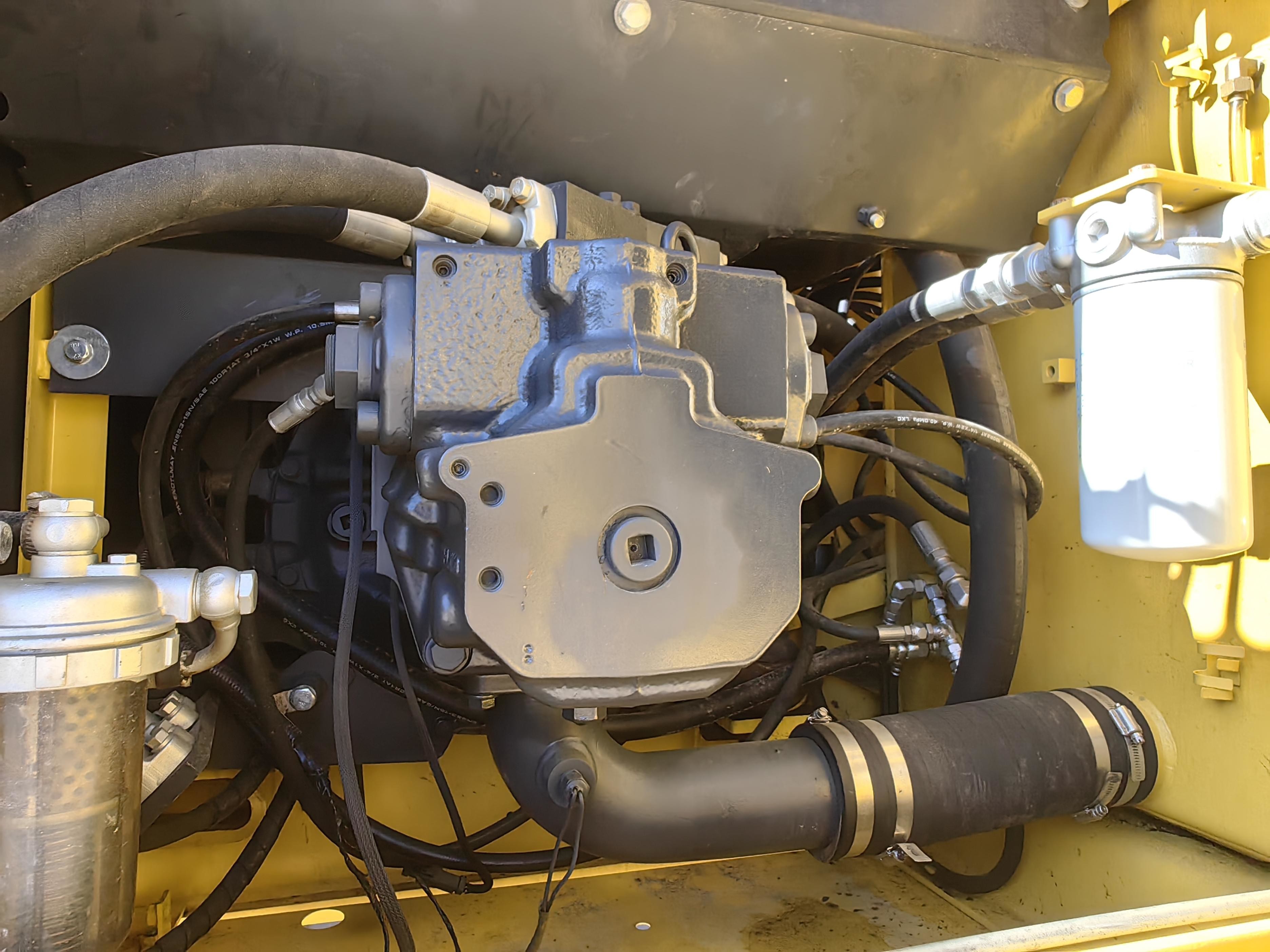 154 KW Pc300 Used Komatsu Excavators 1.8m3 Bucket Crawler Hydraulic Excavator Backhoe
