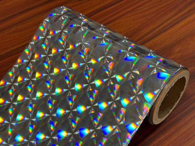 Gift Craft Industrial 3D Lens Holographic Laminating Film BOPP Thermal Lamination Film Roll