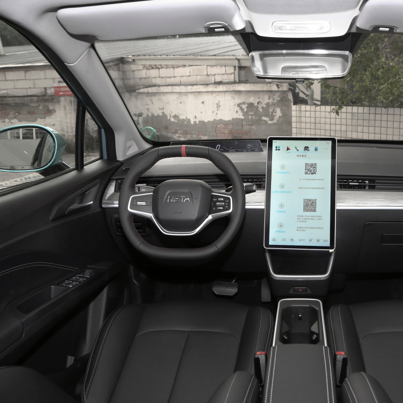 Long Range 715km Lithium Iron Battery Electric Car 2024 Neta S Neta V Neta U 5 Seater