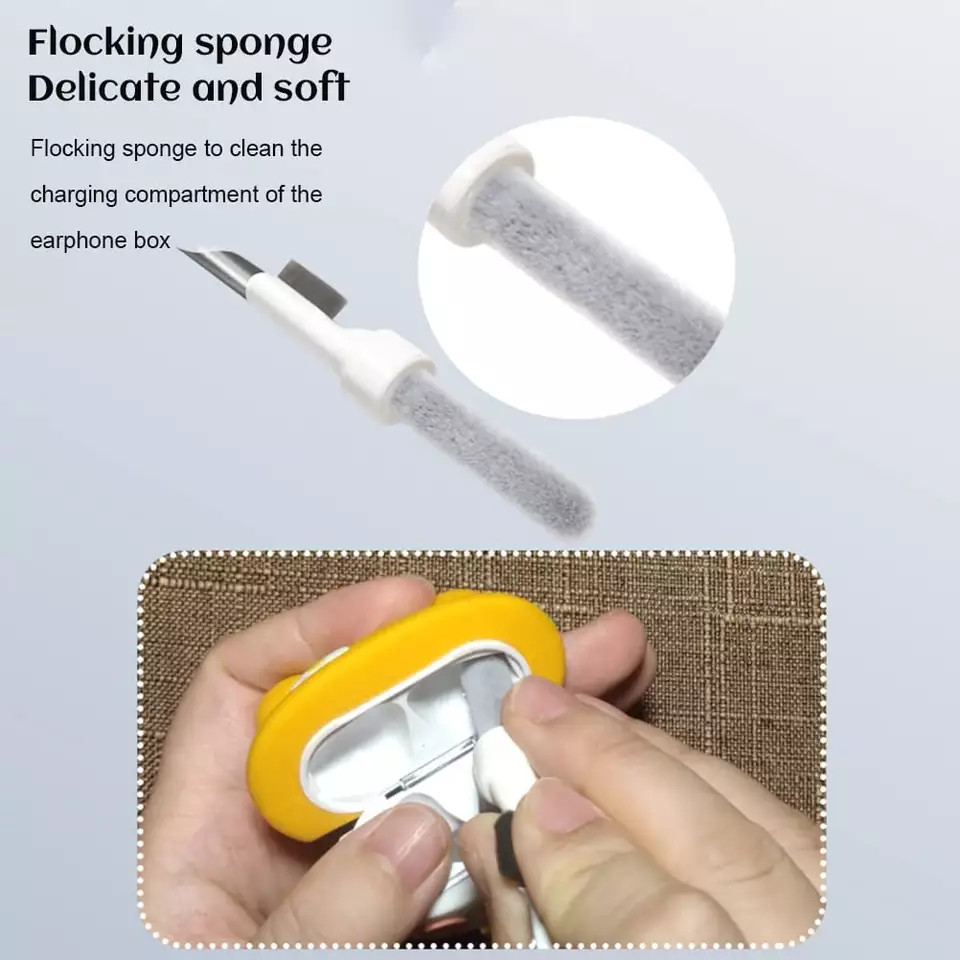 Wireless Laptop PC Cleaning Brush Kit For Keyboard Earphone 4In1 ODM