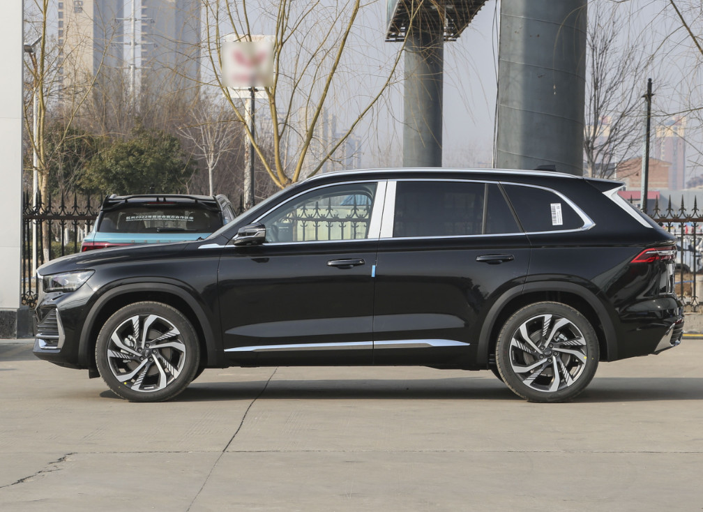 Extraordinary Geely Xingyue L 2023 2.0TD High-power Flagship Version 5 seats SUV
