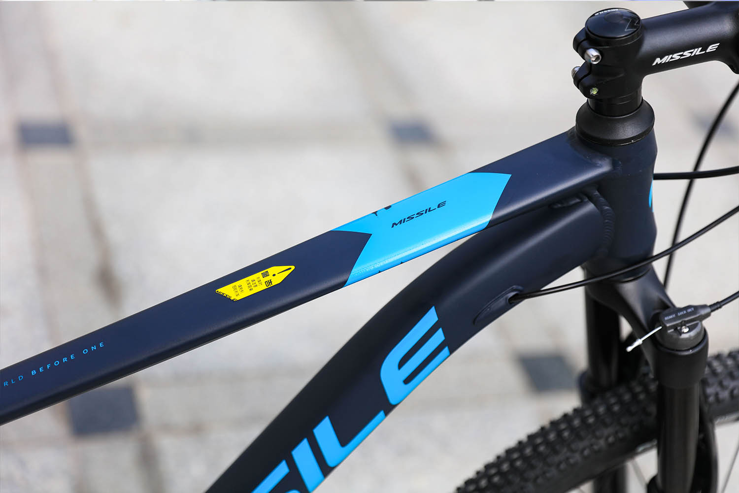 150KG Load Capacity 29 Inch Carbon Fiber Mountain Bike with 30 Speed Gears and Design
