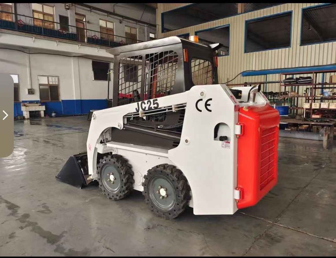 Moving Type Wheel Loader 25hp 300kg JC25 Skid Steer Loader with EPA Pekins Engine
