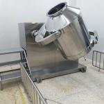 Three Dimensional Motion Mixer For High-Uniformity Mixing Of Materials In
