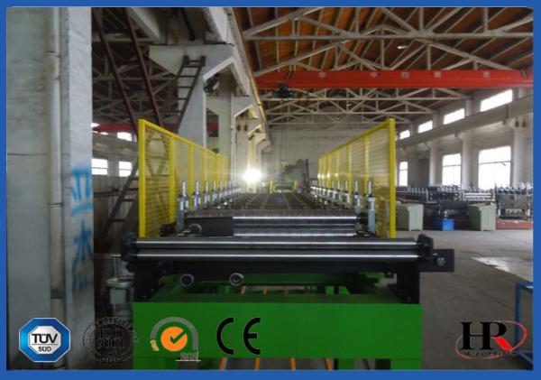 Cheap 950 - 1000mm Width PU Sandwich Panel Production Line  With 150 - 200 Bar Foaming Pressure for sale
