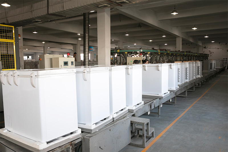White Coating Deep Chest Freezer 220V / 50Hz With Sliding Glass