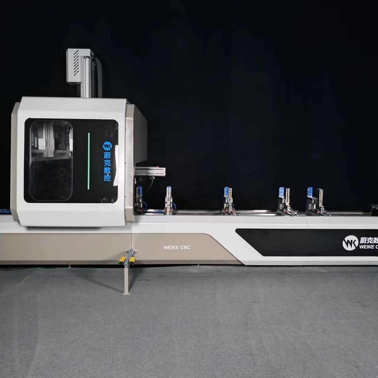 Aluminium Profile 4 Axis CNC Machining Centre Automatic controlled with 4 axes for curtain wall factory