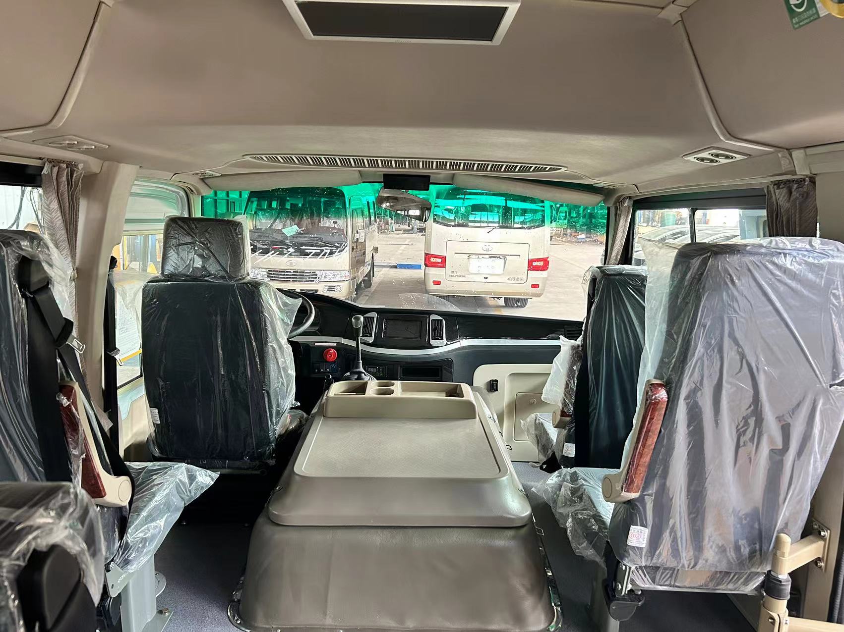 2024 Mini Bus 29 Passengers Cheap Mini Bus New Mudan Coaster In China