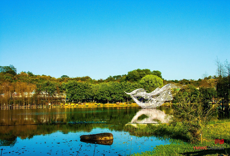Custom White Stainless Steel Pipe Sculptures for Water Sculpture Parks and Lake Installations