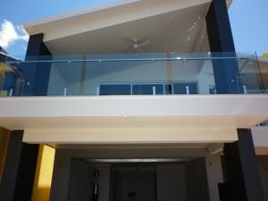 Quality Balcony Transparent Tempered Railing Glass 12mm Thickness No holes wholesale