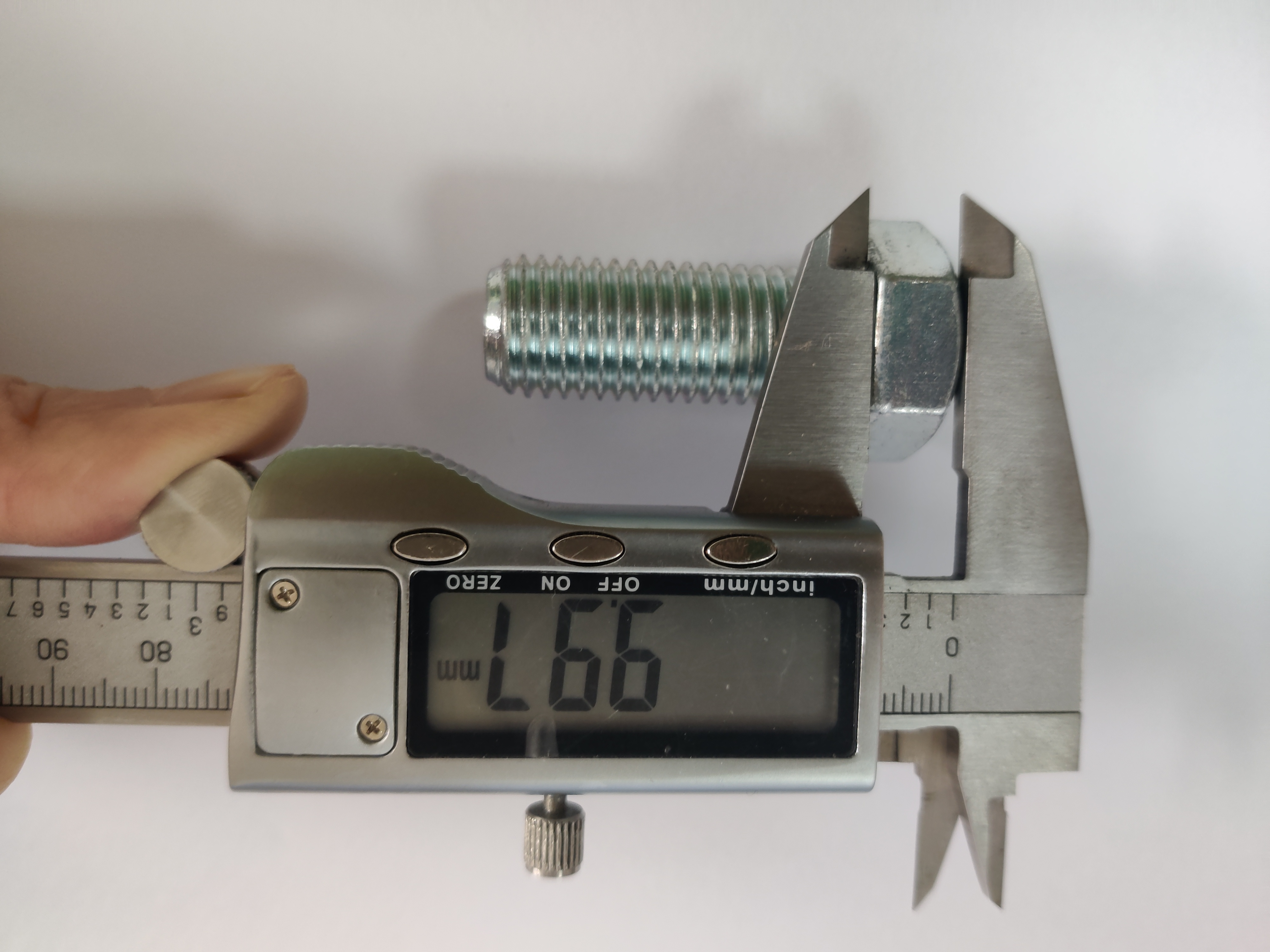 Producing ZP Grade 4.8/8.8/10.9/12.9 Metal DIN933 DIN931 Hex Bolt with ZINC Finish