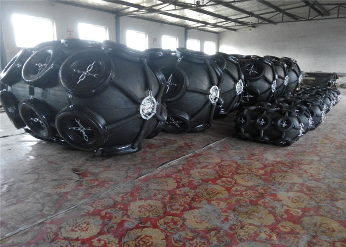 Black Boat Rubber Fender Boat Accessories Foam Filled With CCS Certificate