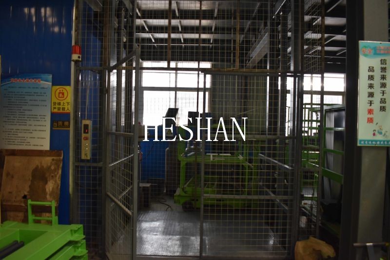 4 Ton Warehouse Cargo Elevator