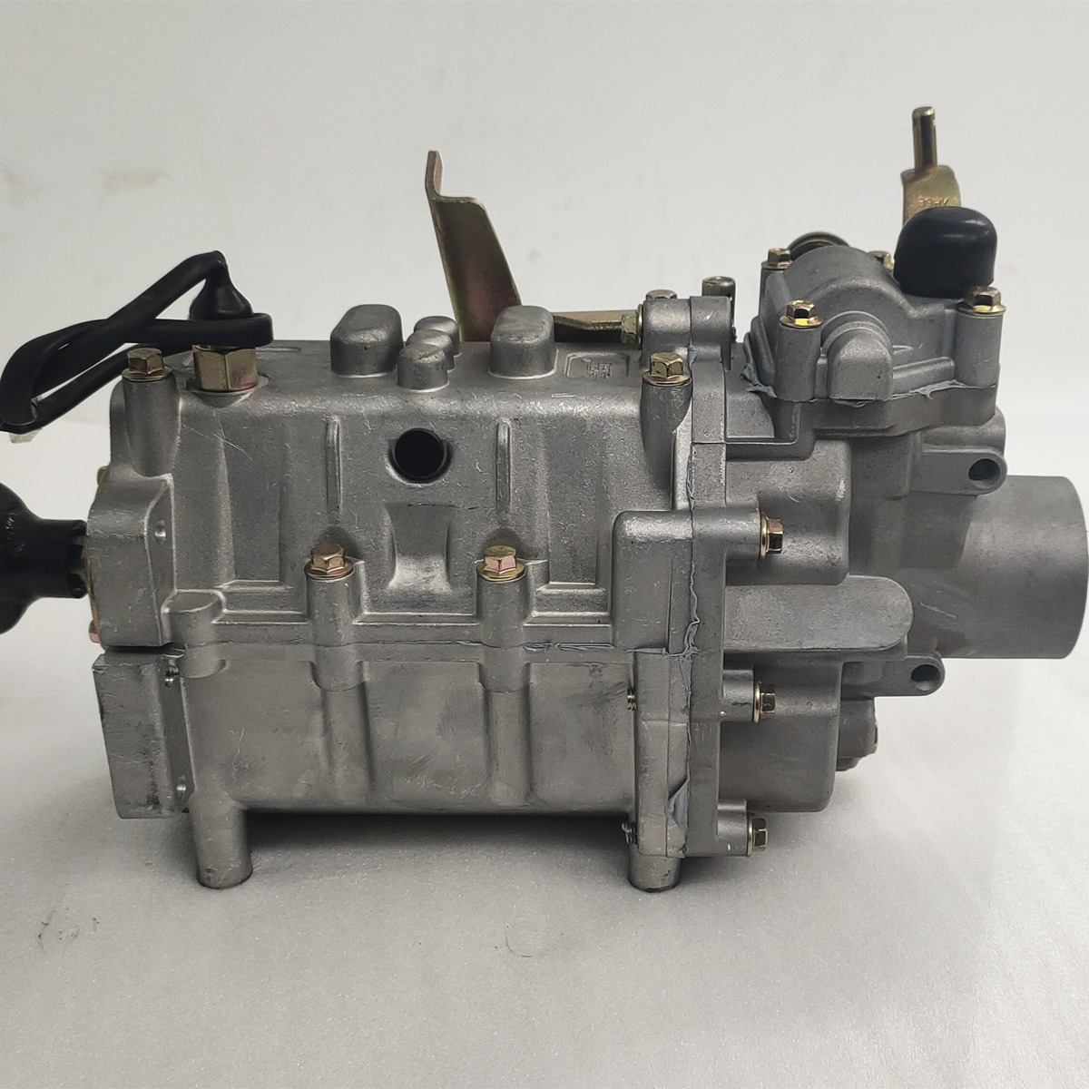 Three Wheel Motorcycle Durable Tricycle with Transmission Systems and Shipping Options