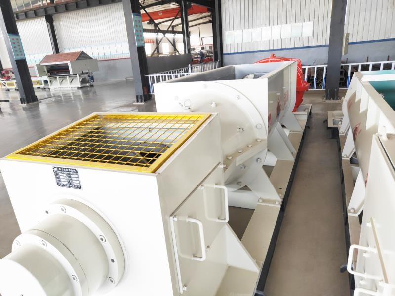 Large Output Single Axle Stirring Brick Extruder Machine