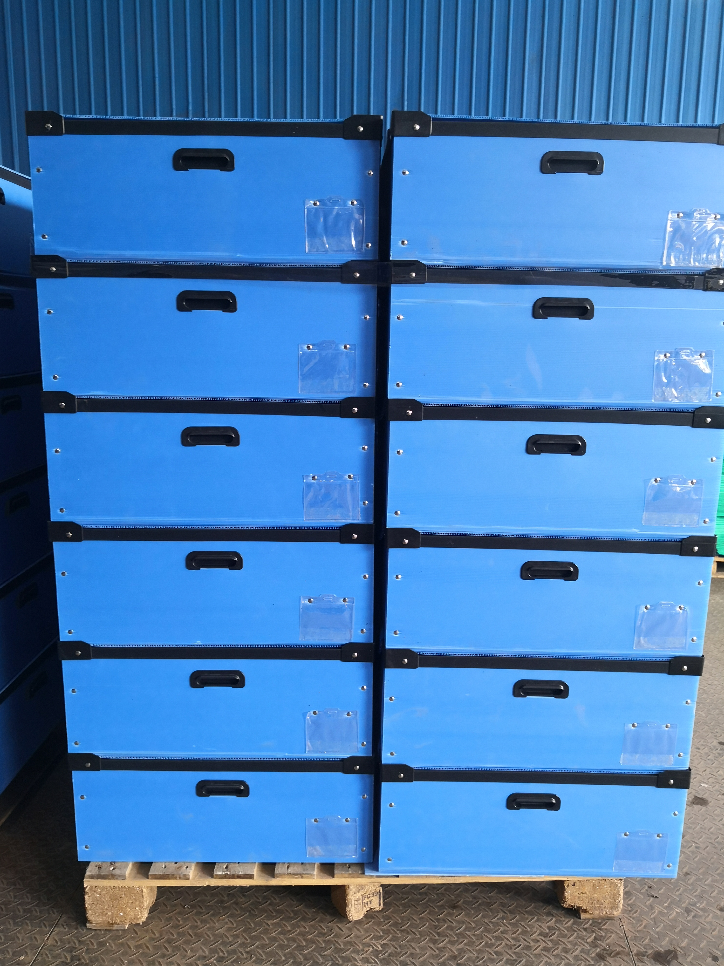 Handled PP Corrugated Plastic Box Stackable Turn Over Boxes