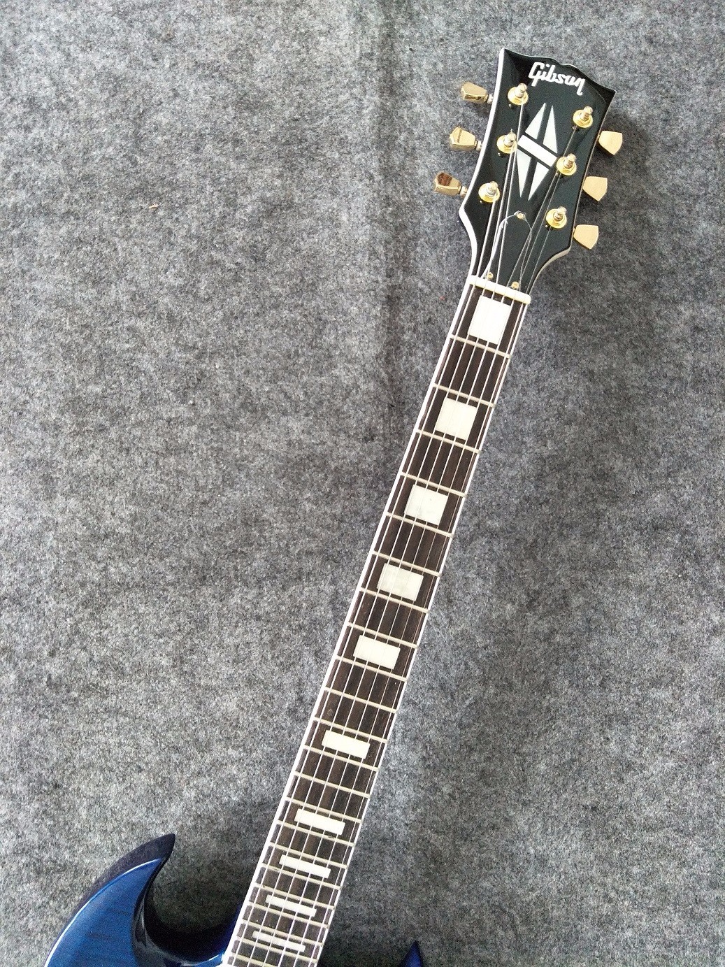 Gibson custom 2018 SG custom Figured TOP 3-pickup Electric Guitar