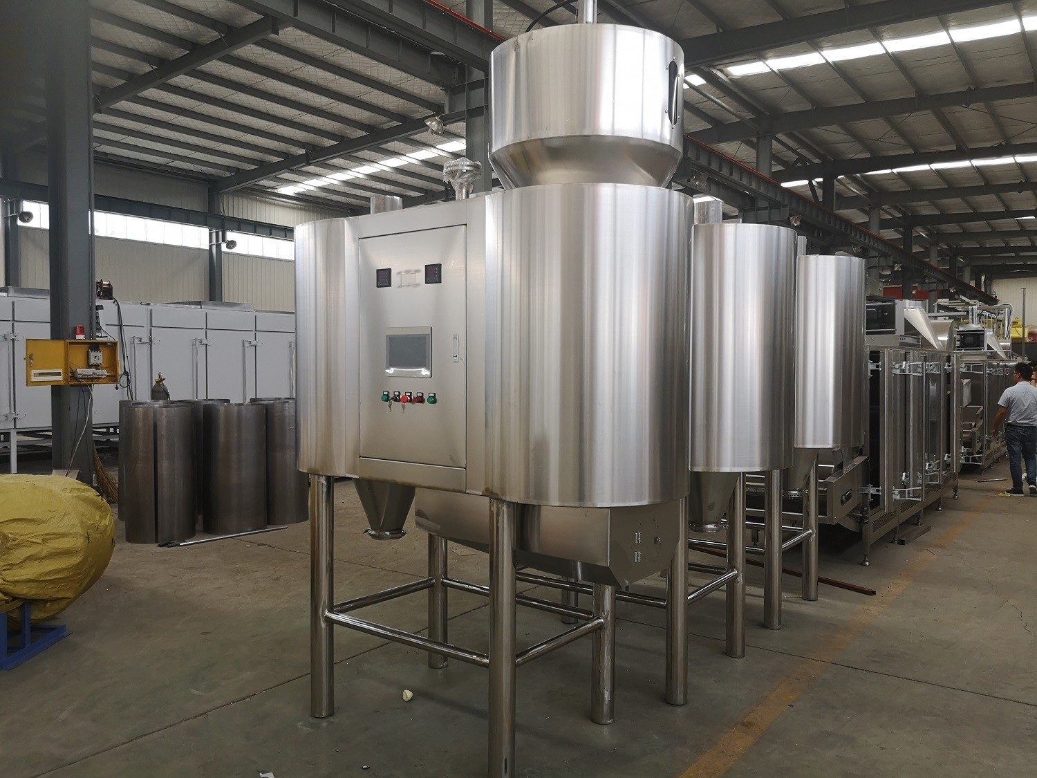 Commercial Peanut Peeling Machine By Air Air Peeler With Capacity Of 700-800 kg/h