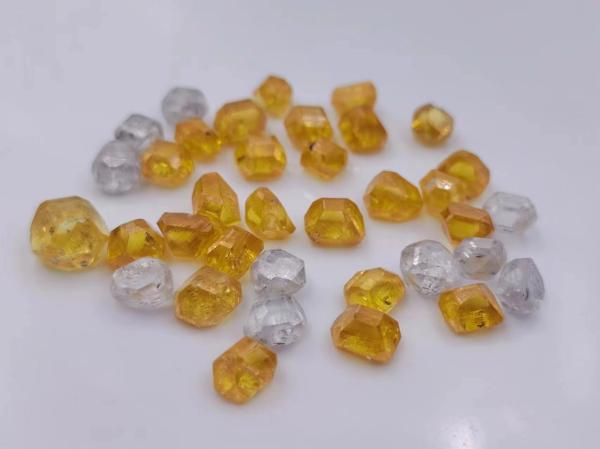 Cheap 0.5-11ct  HPHT Big Size Yellow Rough Diamond Uncut Raw Diamond Stone for sale