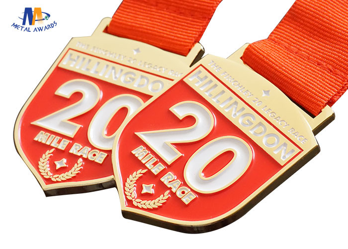 Peltate Shape Running Race Custom Sports Medals Shiny Gold Plating With One Color Printed Ribbon Medaillen