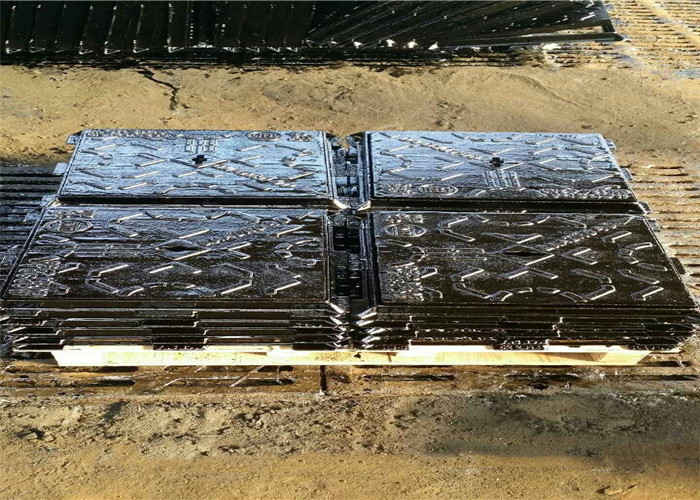 OEM Cast Iron Square Manhole Cover Customized Size EN124 B125 600x600mm