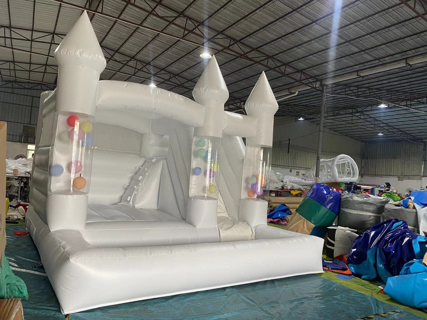 Jumping Castle Inflatable Bounce House White Bouncy Castle With Slide for Outdoor Kids