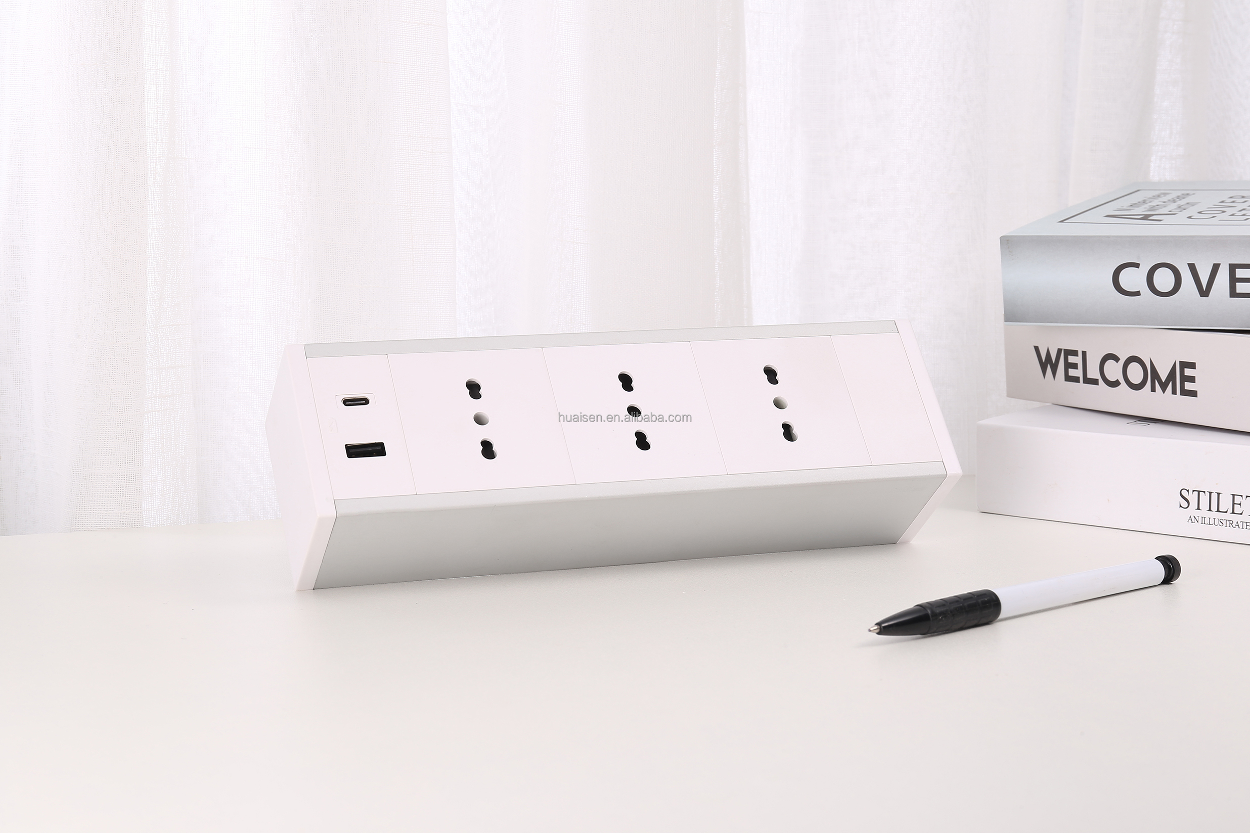 Oxidized Aluminium Table Mount Power Strip USB 2.1A 110V-240V