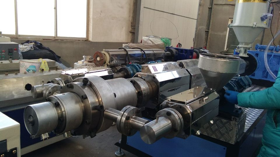 HDPE PPR Plastic Pipe Extrusion Line PE Pipe Extrusion Machine With CE Certificate