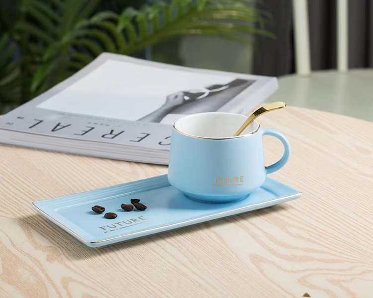 Unique Luxury Breakfast Ceramic Coffee Cup With Square Saucer And Spoon