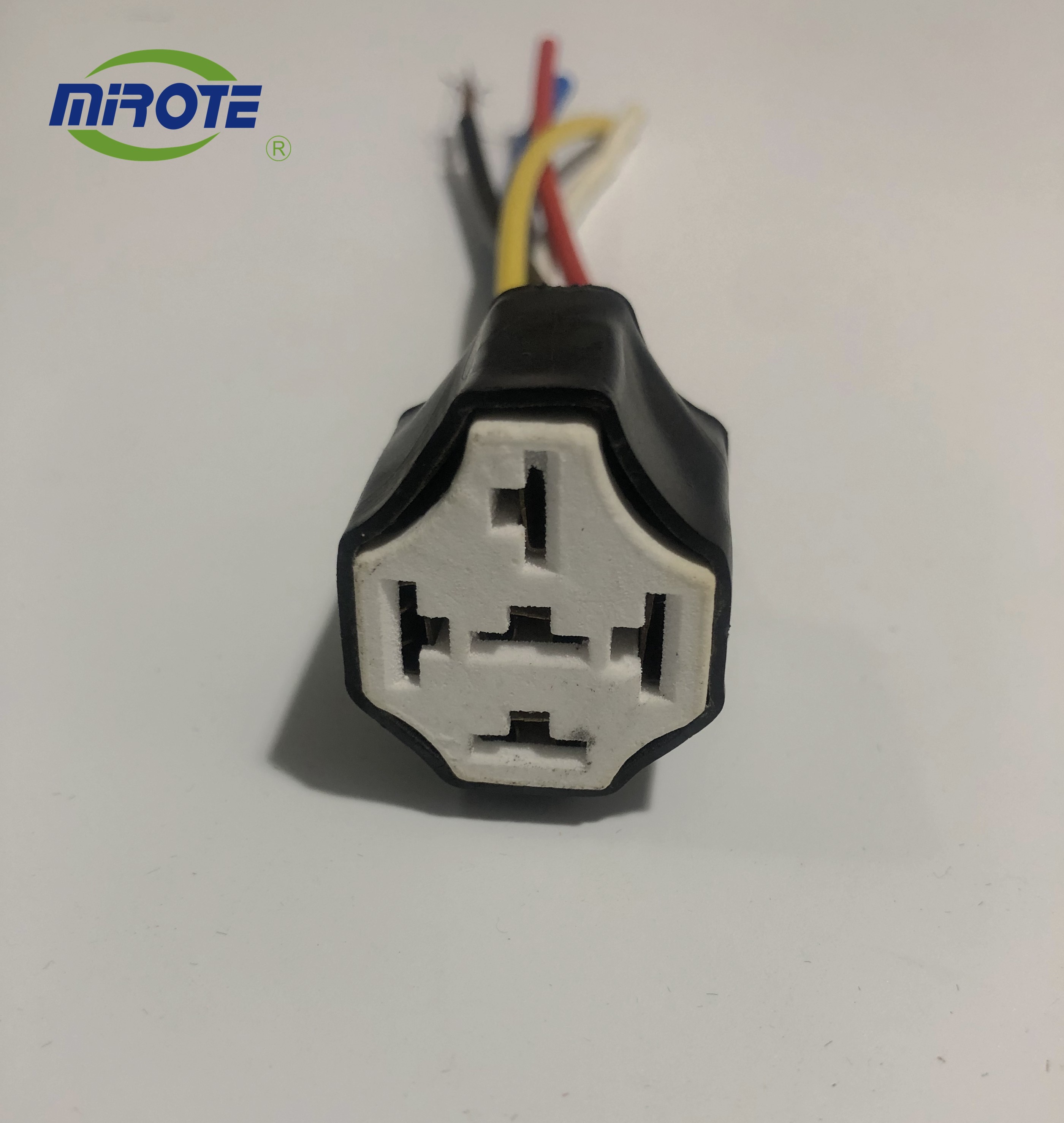 Recamic Socket Auto Wiring Harness 12V 5 Pins , SPDT Replacement Wire Harnesses For Autos 14 Awg