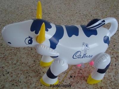 Customized vivid designed pvc inflatable cow animal,dairy cattle toys