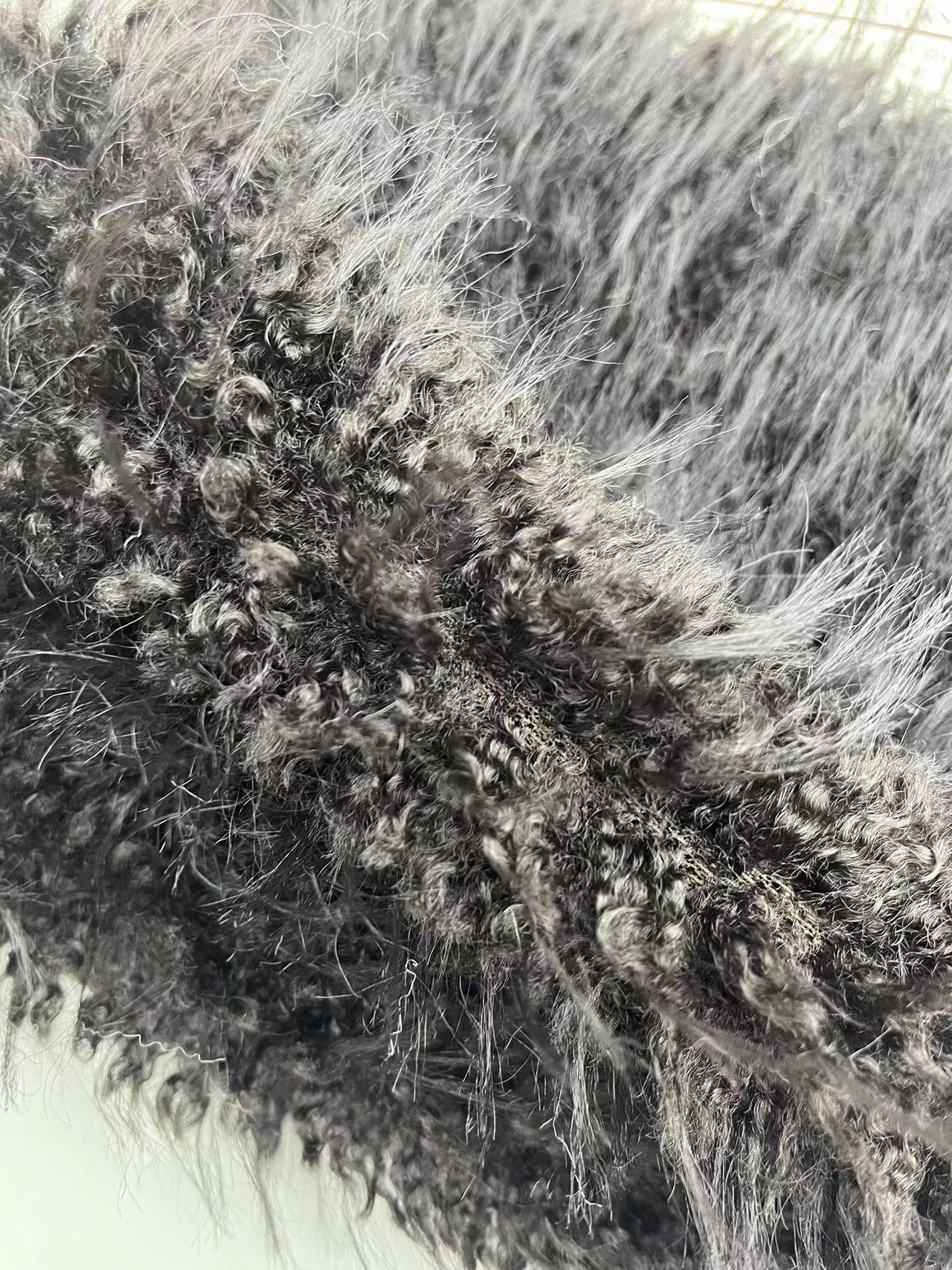 Long Pile Faux Fur Fabric with Tip-Dyed Pattern and 1200gsm