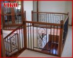 Solid Wood Staircase VK63S Tread American Oak ,Railing tempered glass, Handrail