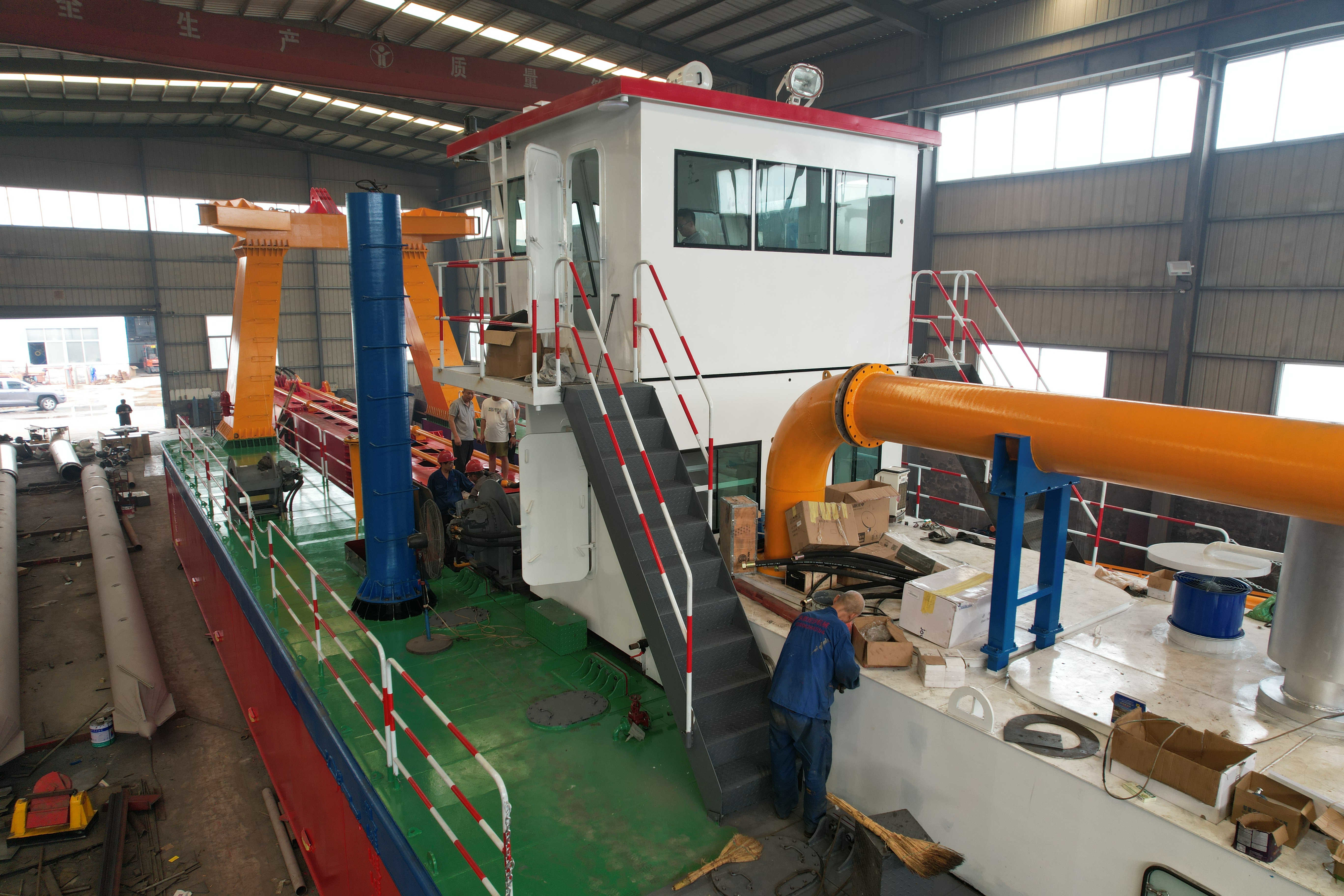 Non Self Propelled Dredging Vessel With 300 Mm Dredge Pipe Diameter And Centrifugal Sludge Pump