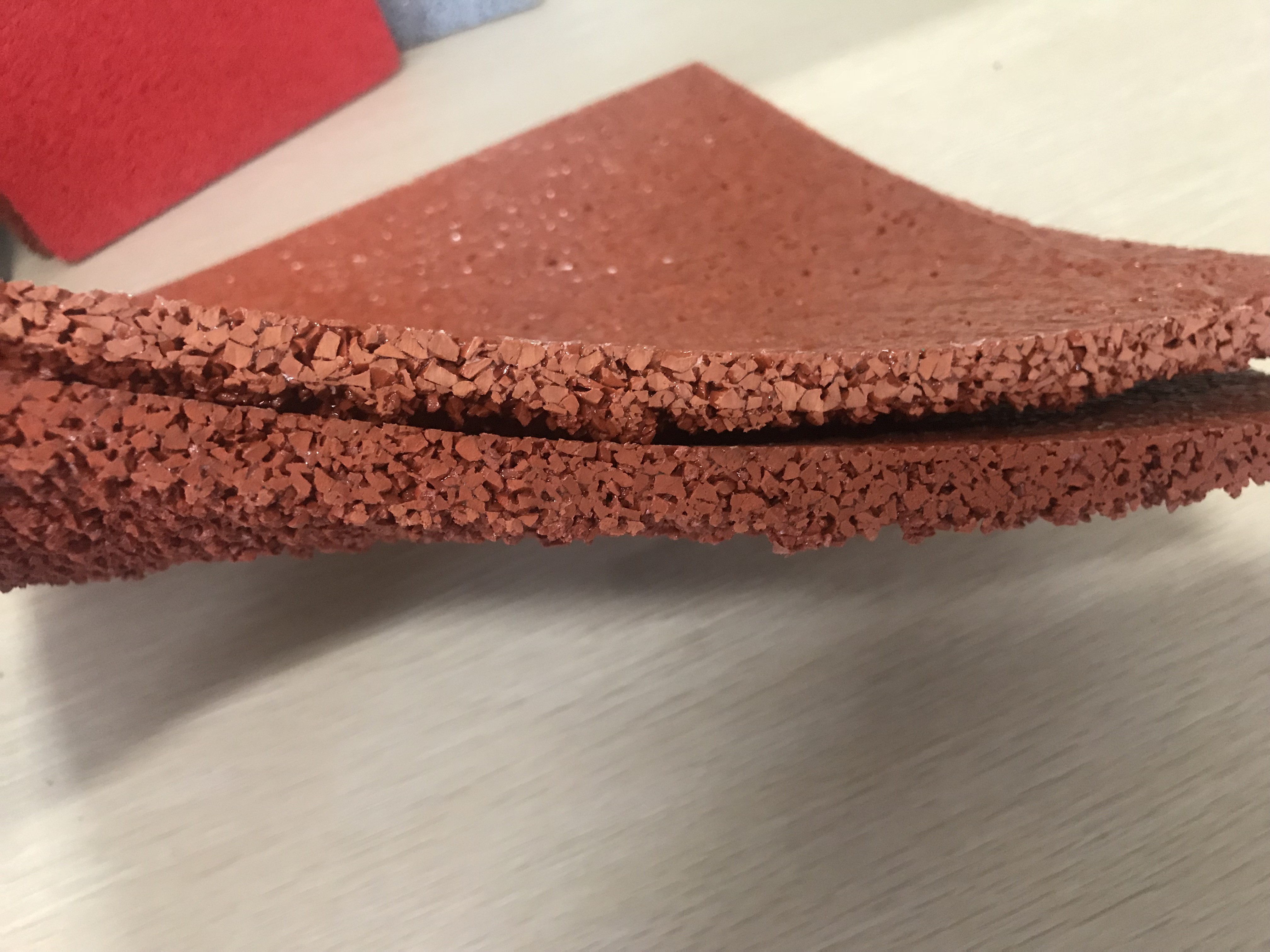 Anti Ultraviolet Odourless Tennis Field Rubber Granules Flooring