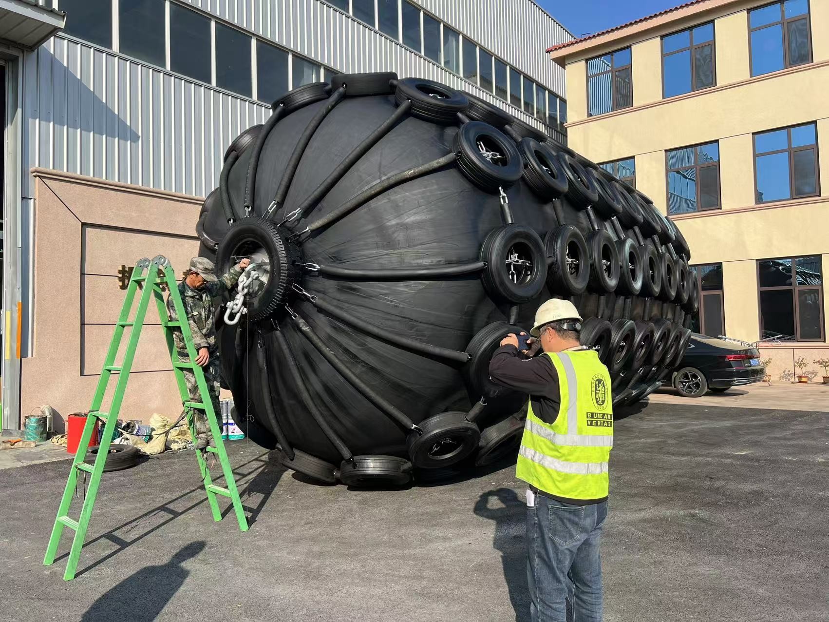 Wholly Wrapped Port Pneumatic Rubber Fender Yokohama For Ships