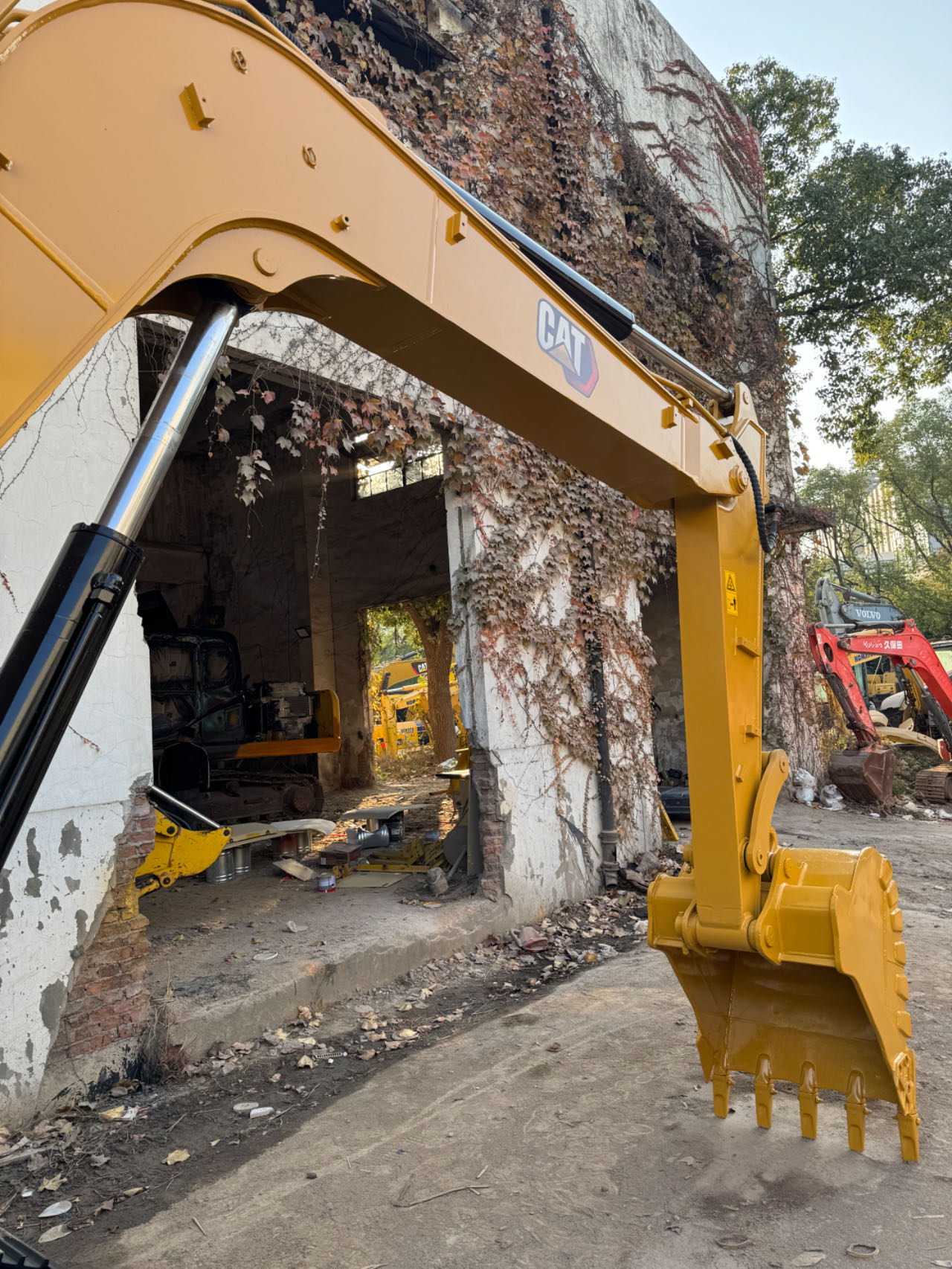 Affordable and Energy-Saving Second Hand Cat307 Excavator with 0.31m3 Bucket Capacity