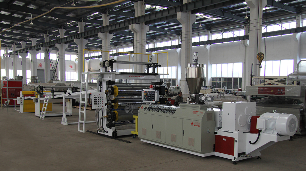 Customizable Co-rotating Twin-screw PVC Panel Extrusion Line for Your Business