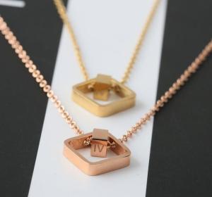 Quality Square Pendant Necklace , Fashion Jewelry Double Ring Pendant, 18K Gold Necklace with China wholesale