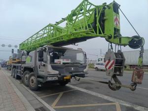 Quality April 2021 Zoomlion Truck Mounted Crane ZTC550H with Counterweight 14t wholesale