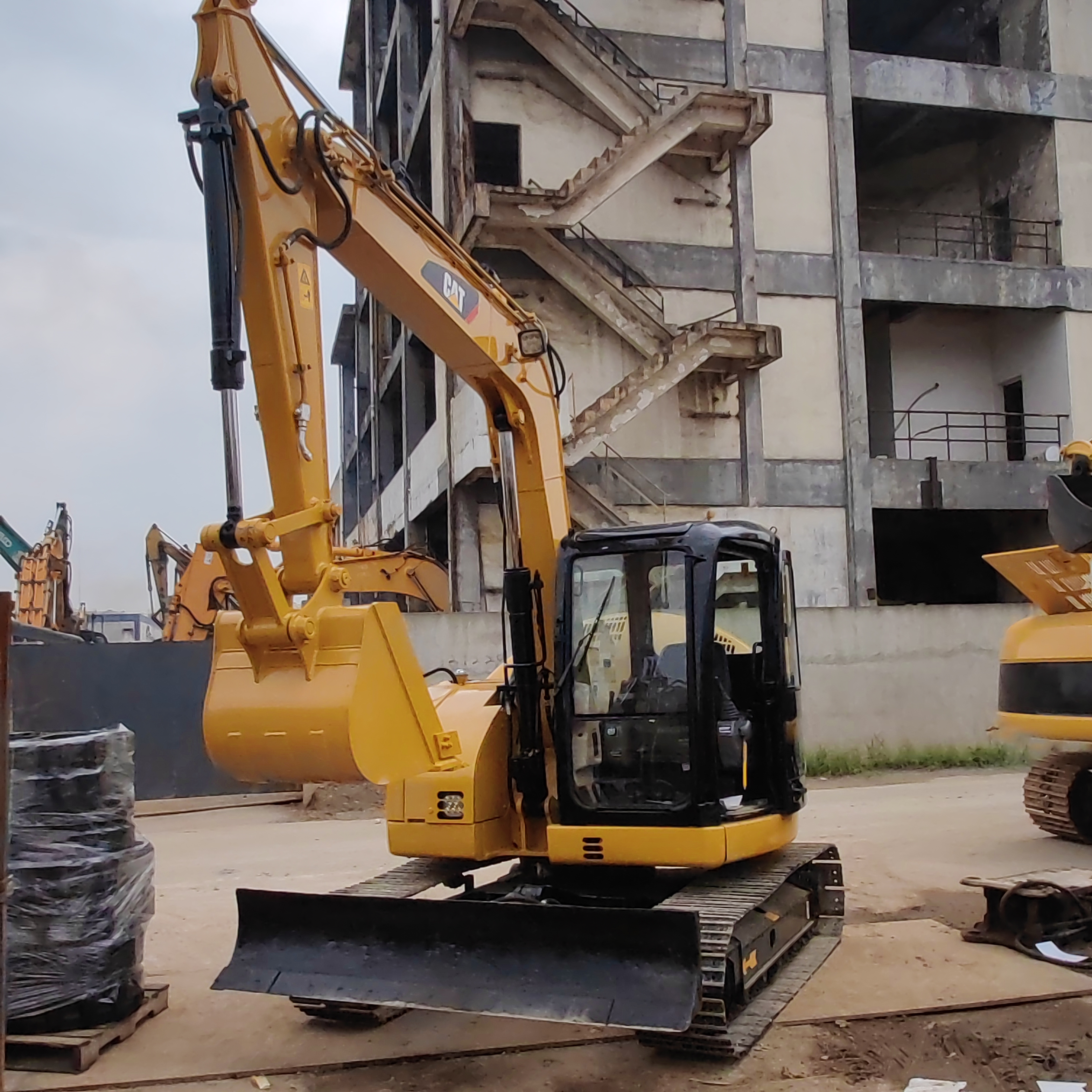 Original Japan CAT 308 caterpillar excavators hydraulic crawler excavator for sale Used excavator Carter 308