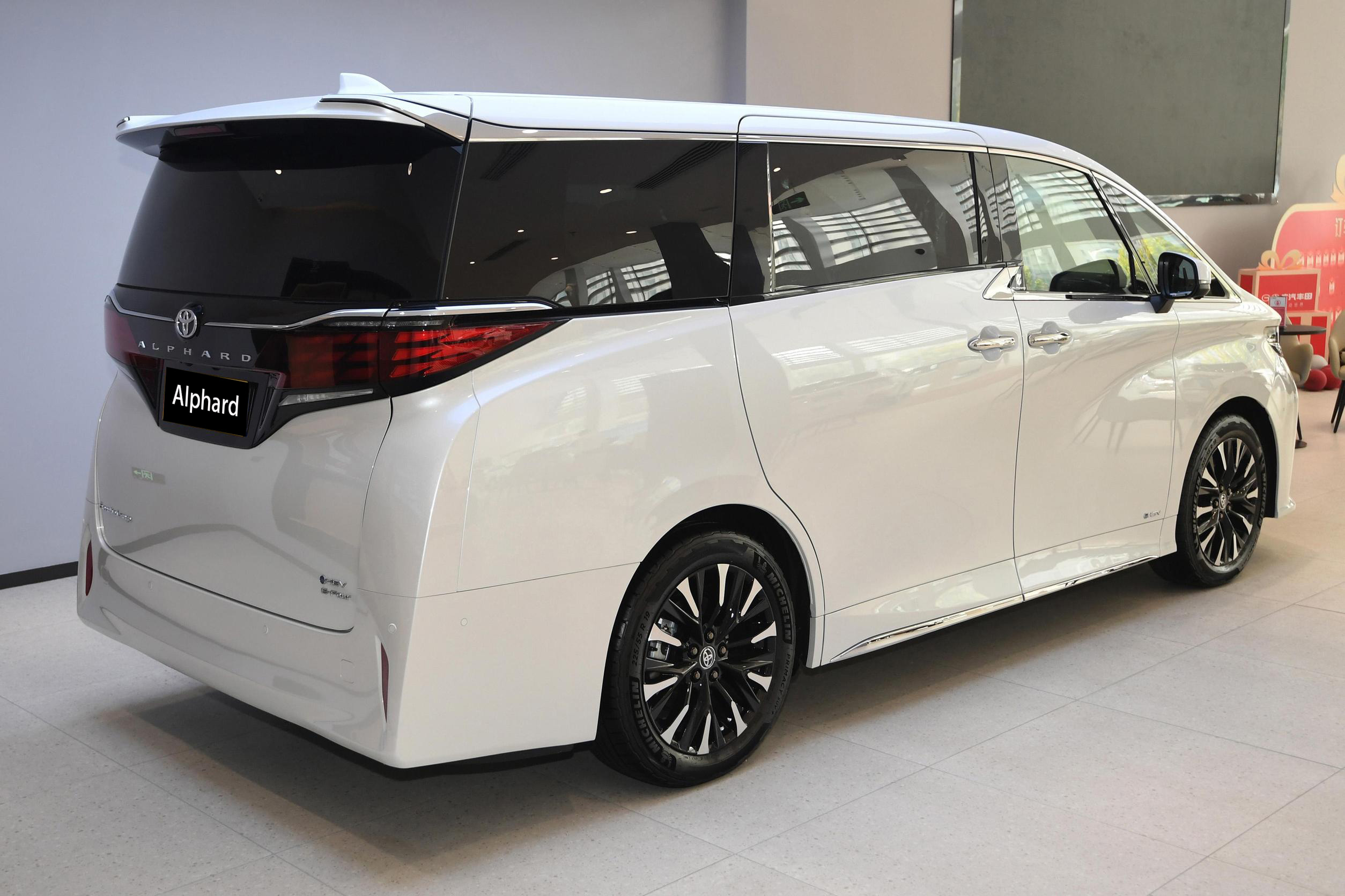 Alphard 2023 2.5L smart hybrid dual premium gold version deposit to-yota alphard 0km used car 2023 2024