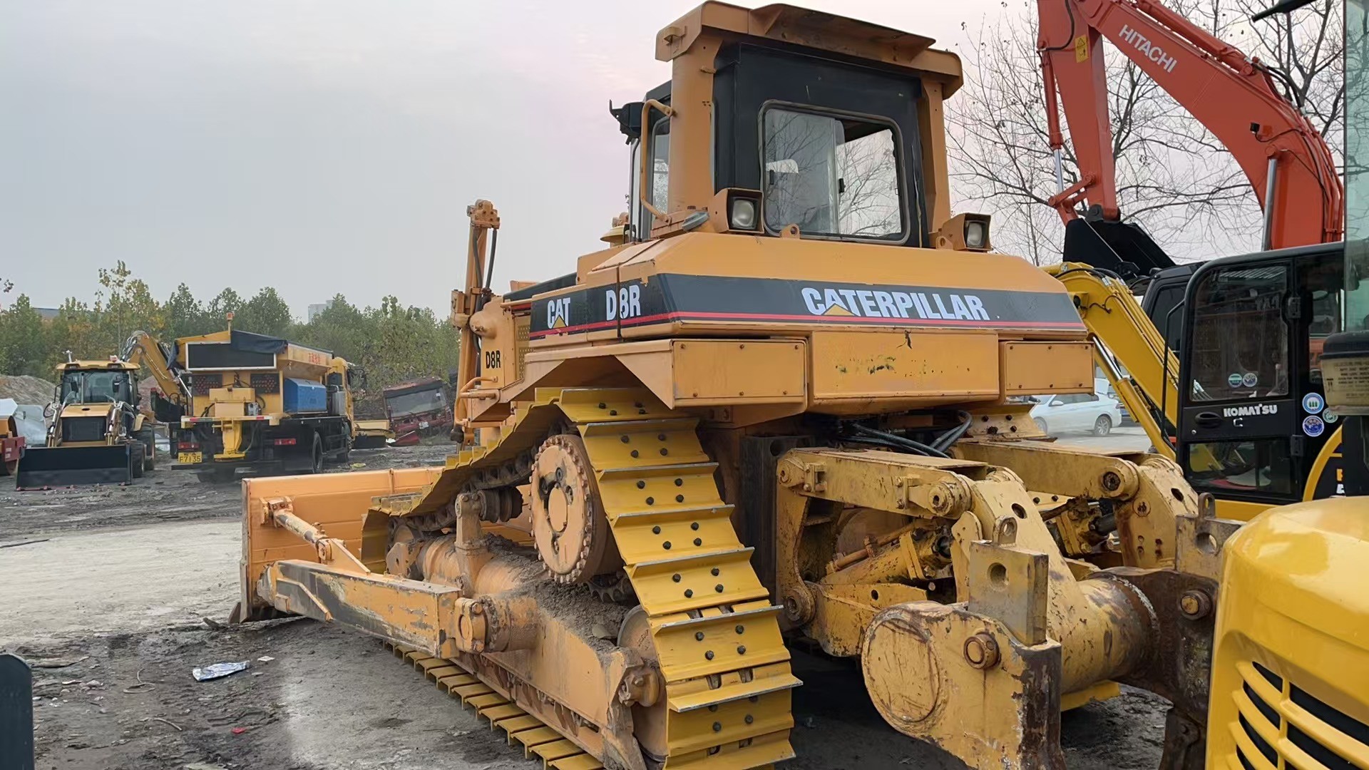 37771kg Original Brand Used Caterpillar Cat D8r 8.7 M3 Capacity Bulldozer For Project
